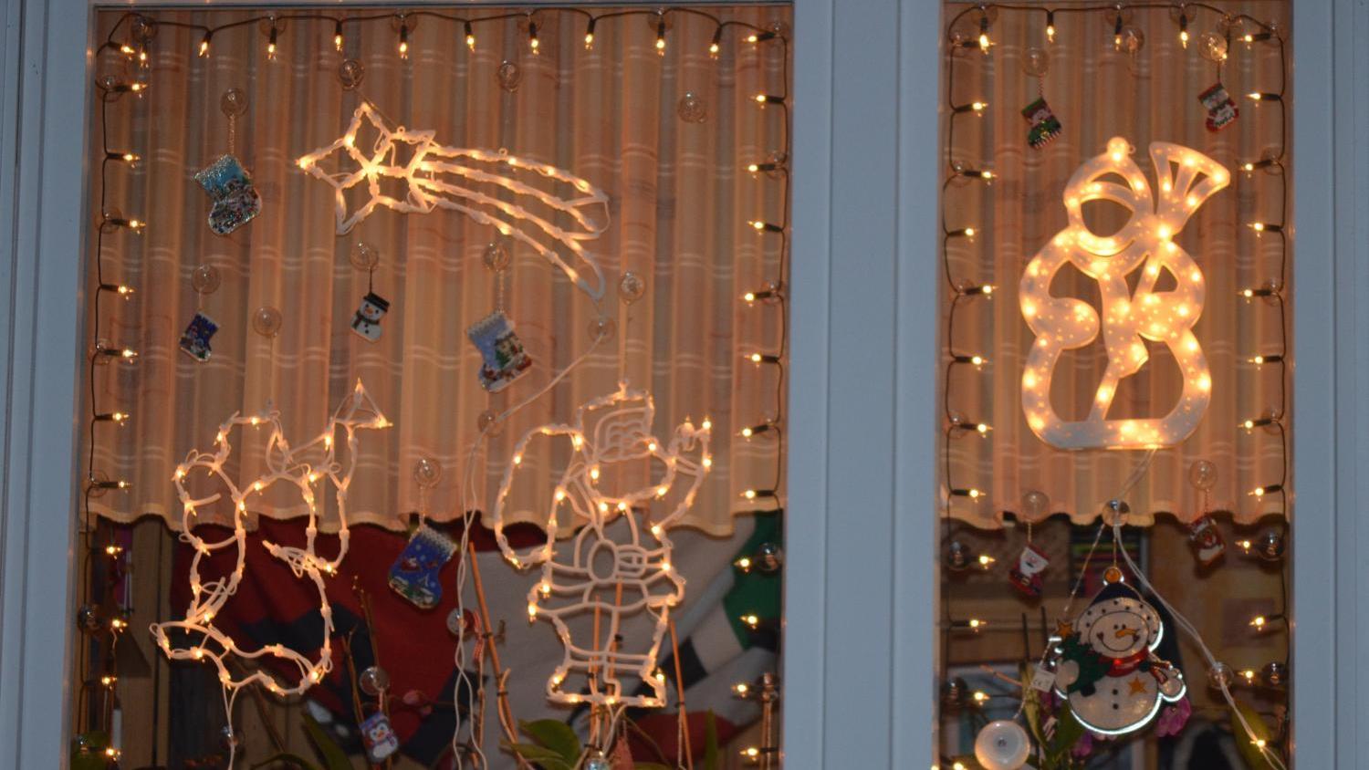 adventsfenster_by_Winfried_Hollmann_pfarrbriefservice